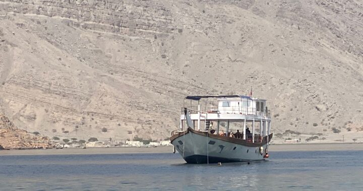 Are Meals Included In A Dhow Cruise In Musandam?